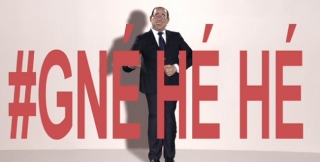 François Hollande et le clip de Robin Thicke version GnéHéHé (Guignols)