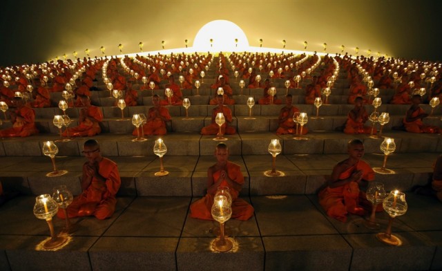 Moines bouddhistes Thaïlandais x Makha Bucha Day