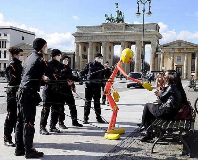 grosse marionnet à Berlin